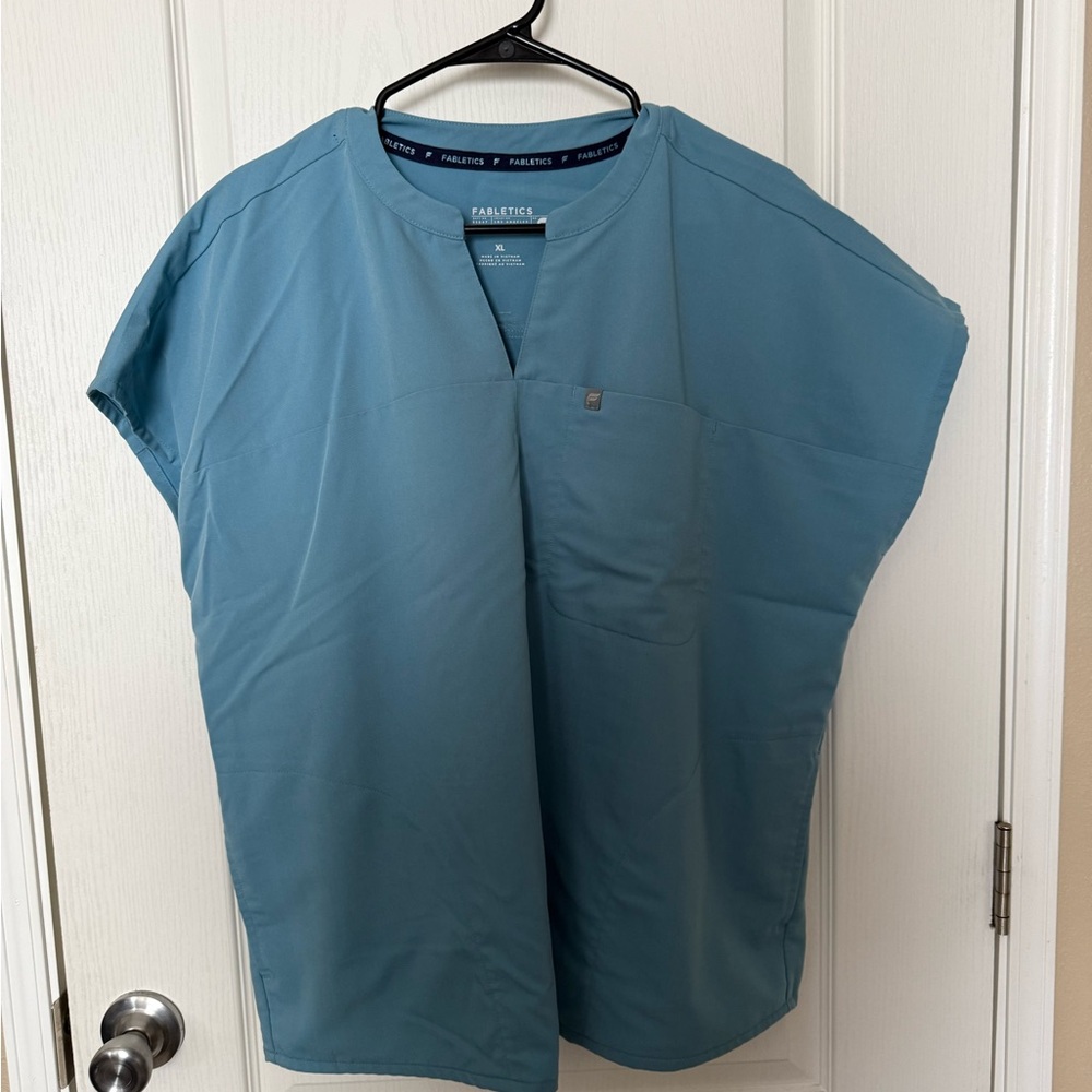 Fabletics Women's Blue Scrub Top